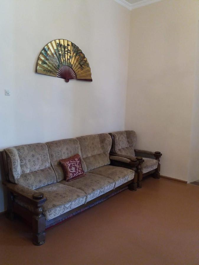 Beruka Guest House Koutaïssi Extérieur photo