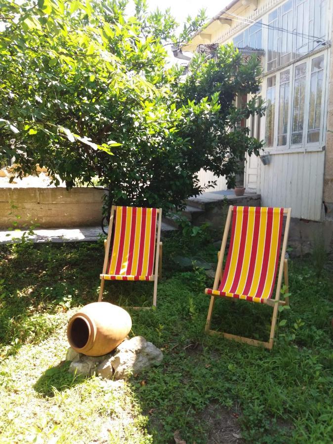 Beruka Guest House Koutaïssi Extérieur photo