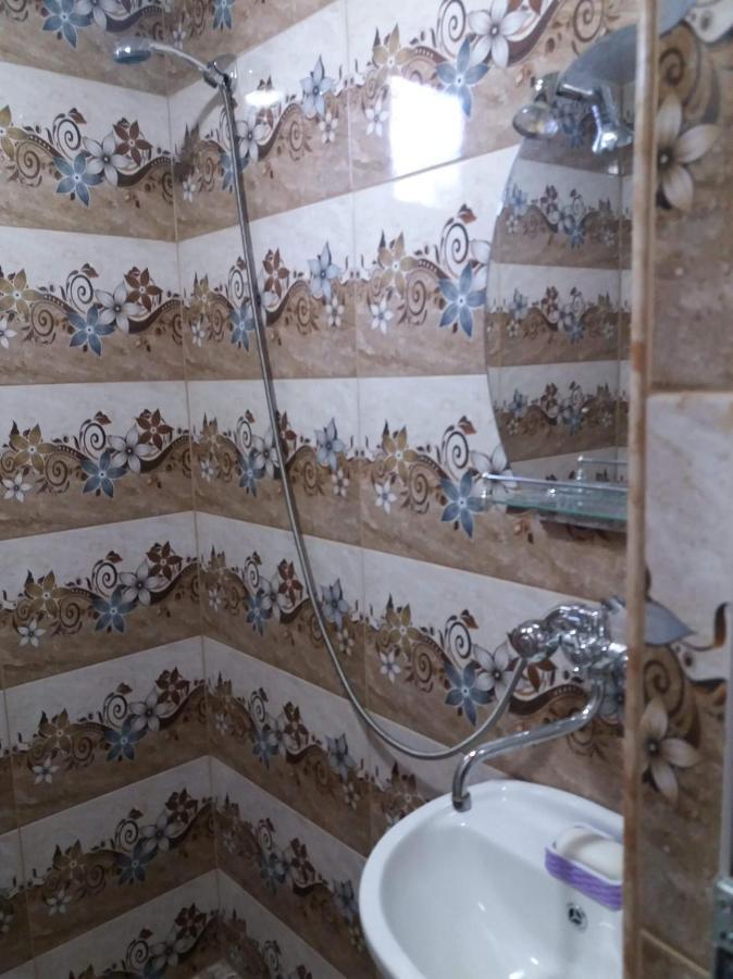 Beruka Guest House Koutaïssi Extérieur photo