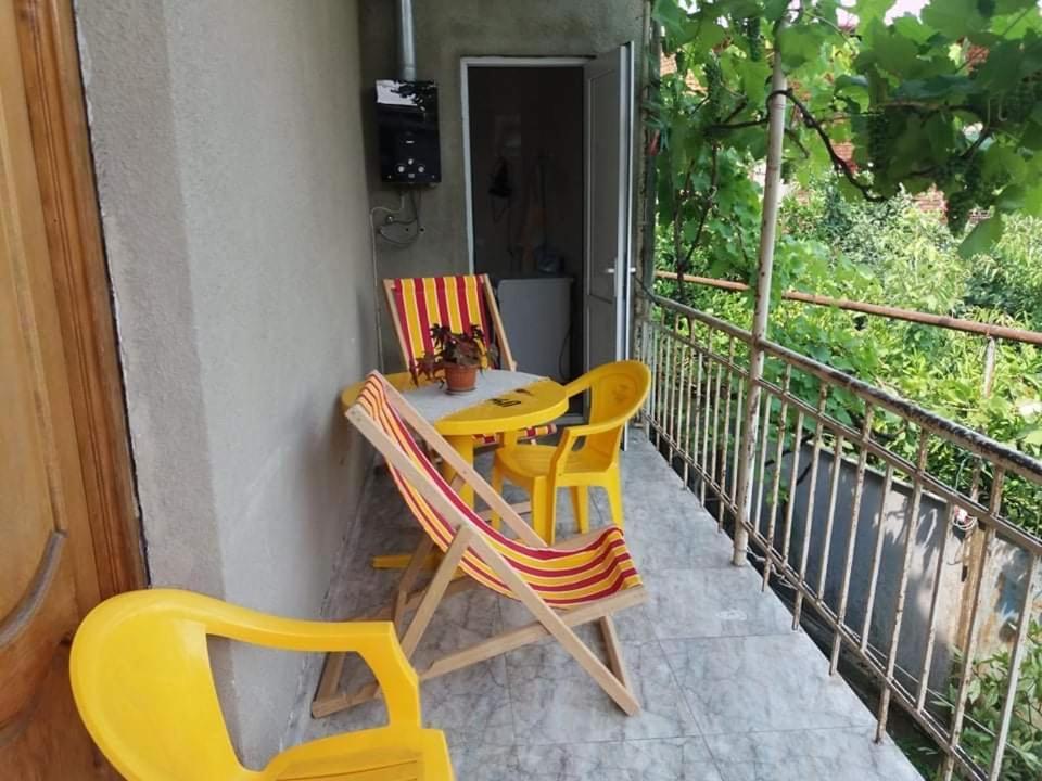Beruka Guest House Koutaïssi Extérieur photo